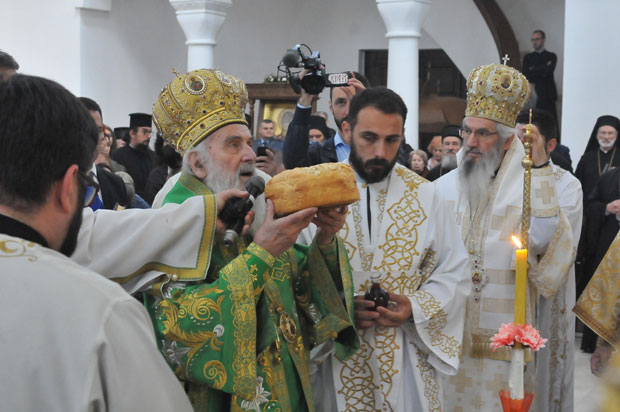 ПАТРИЈАРХ СЛУЖИО ЛИТУРГИЈУ: Слава Храма Светог Саве у Краљеву